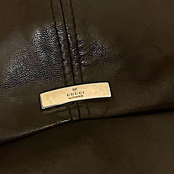 Authentic Gucci Rare Tom Ford Black Lambskin Logo Plate Web Striped Cap - Picture 2 of 11